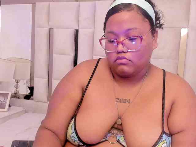 AlyssaGregory webcam