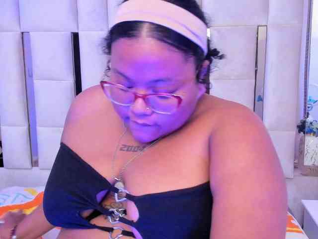 AlyssaGregory webcam