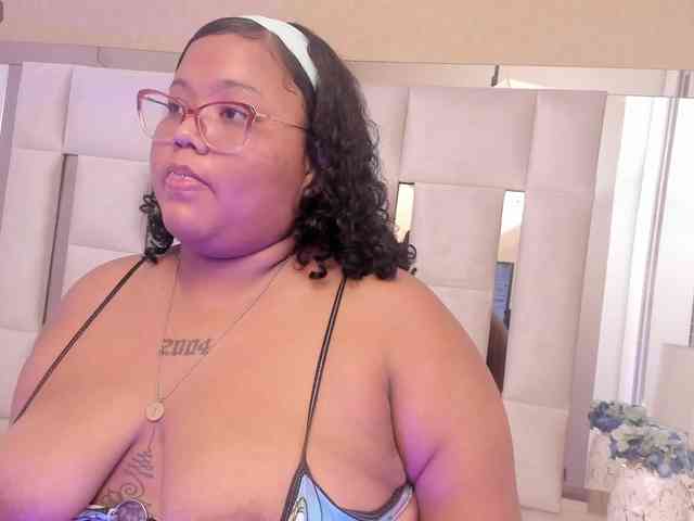 AlyssaGregory webcam