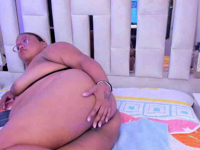 AlyssaGregory webcam