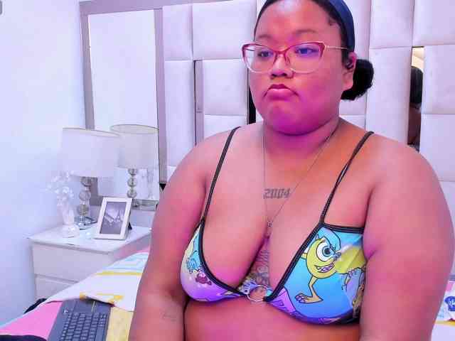 AlyssaGregory webcam