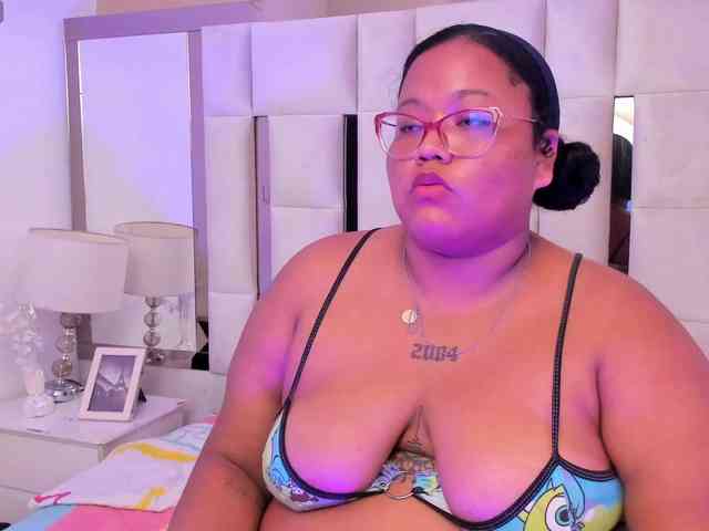 AlyssaGregory webcam