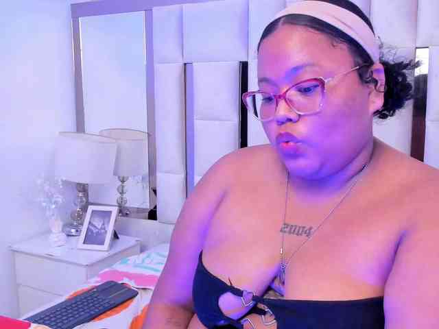 AlyssaGregory webcam