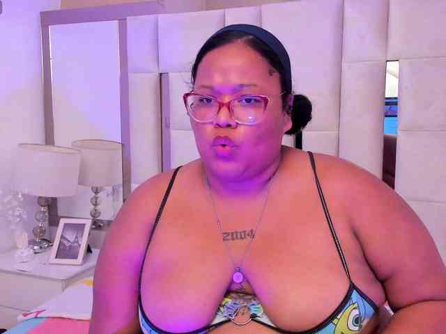 AlyssaGregory webcam