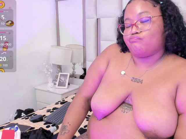 AlyssaGregory webcam