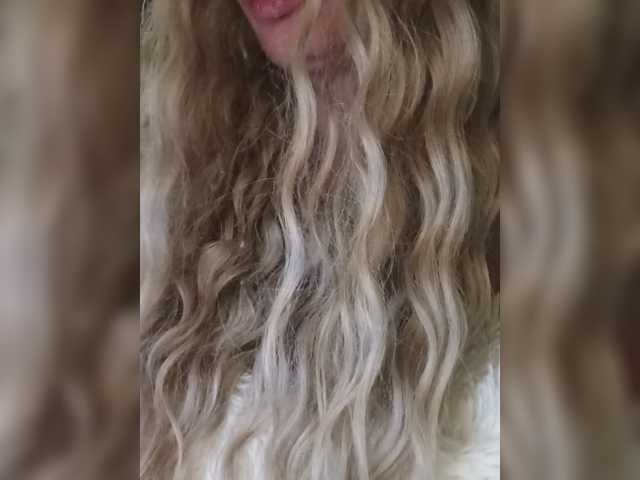 Sofaa, en directo ahora en BongaCams