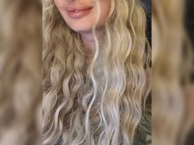 Sofaa live cam on BongaCams