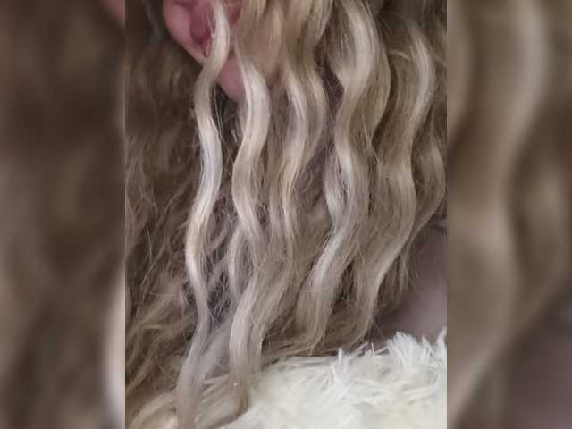 Sofaa live cam on BongaCams