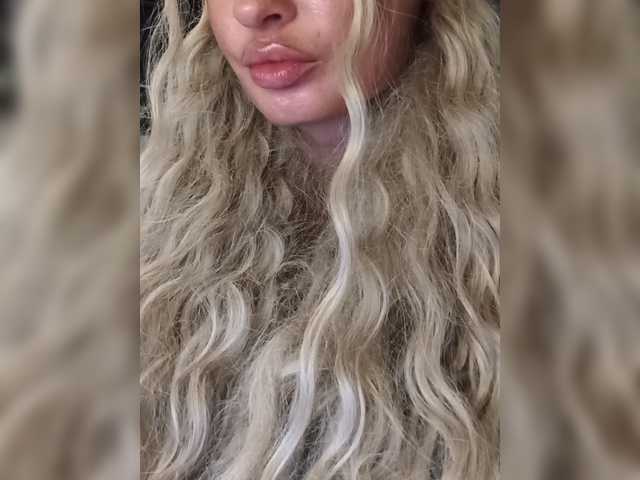 Sofaa live cam on BongaCams