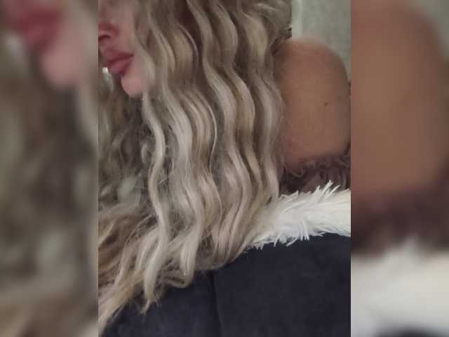 Sofaa live cam preview