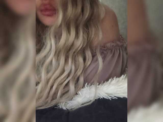 Sofaa, en vivo ahora en BongaCams