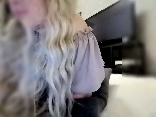 Sofaa live webcam show