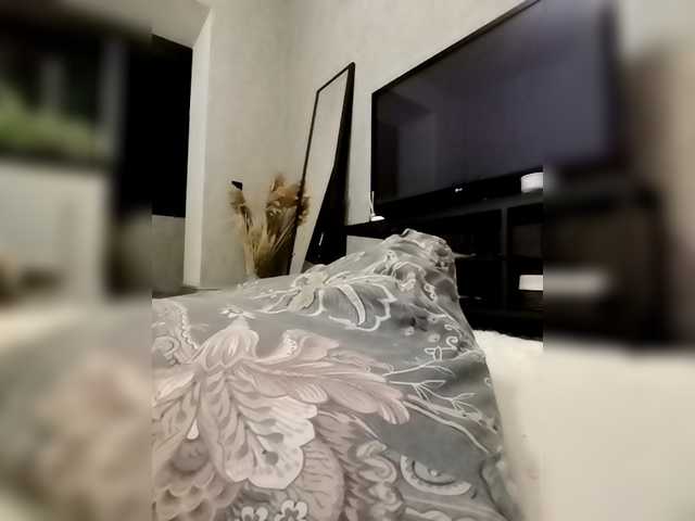 Sofaa live cam on BongaCams