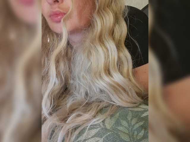 Sofaa live webcam show