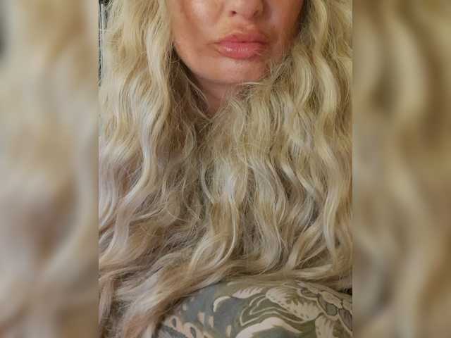 Sofaa live webcam show