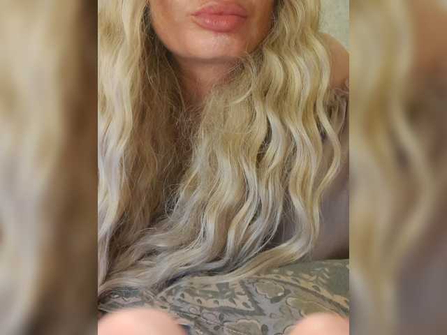 Sofaa live webcam show