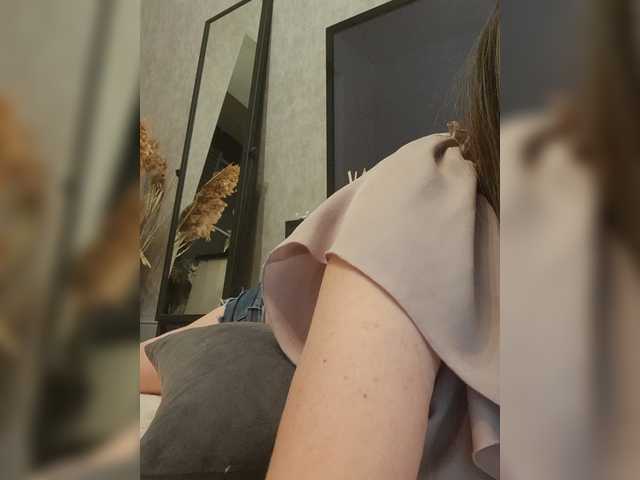 Sofaa live cam on BongaCams