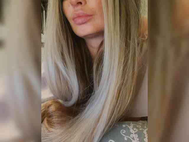 Sofaa Sex Cam Show