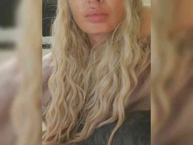 Sofaa Live Webcam on BongaCams