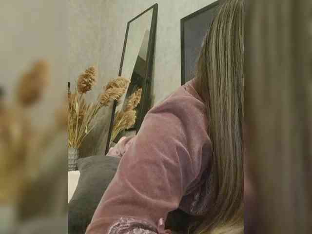 Sofaa Live Webcam on BongaCams