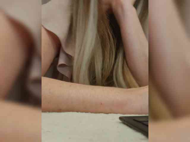 Sofaa Live Webcam on BongaCams