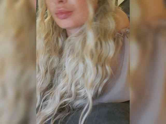 Sofaa Live Webcam on BongaCams