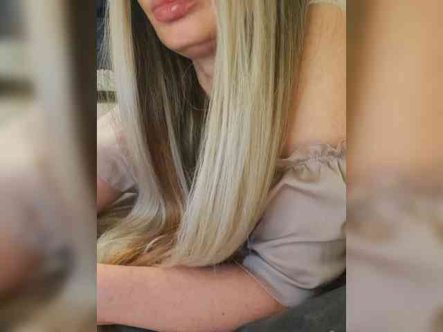 Sofaa Sex Cam Show