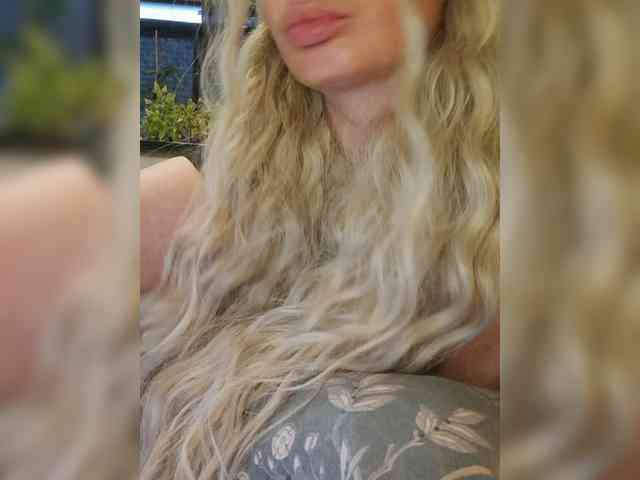 Sofaa Sex Cam Show