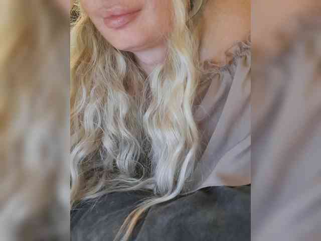 Sofaa Sex Cam Show