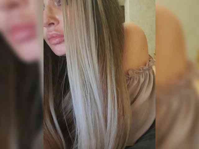 Sofaa Sex Cam Show