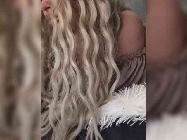 Modella: Sofaa