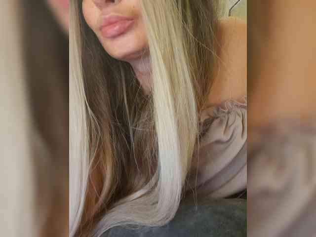 Sofaa Sex Cam Show