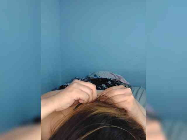 CuckLatinaCouple webcam