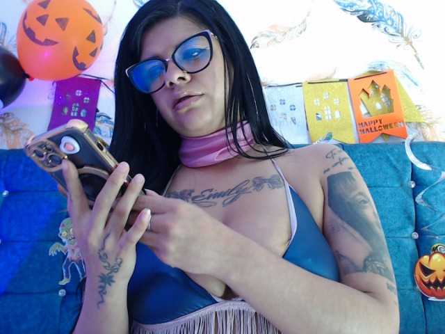 evelingjoyy live cam on BongaCams