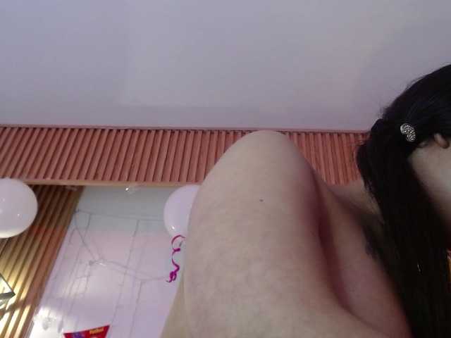evelingjoyy live cam on BongaCams