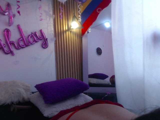 evelingjoyy live cam on BongaCams