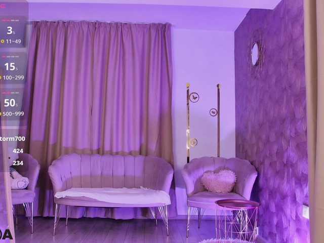 LanaKream live cam on BongaCams