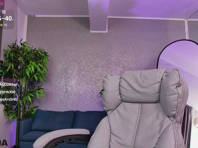 LanaKream live cam on BongaCams