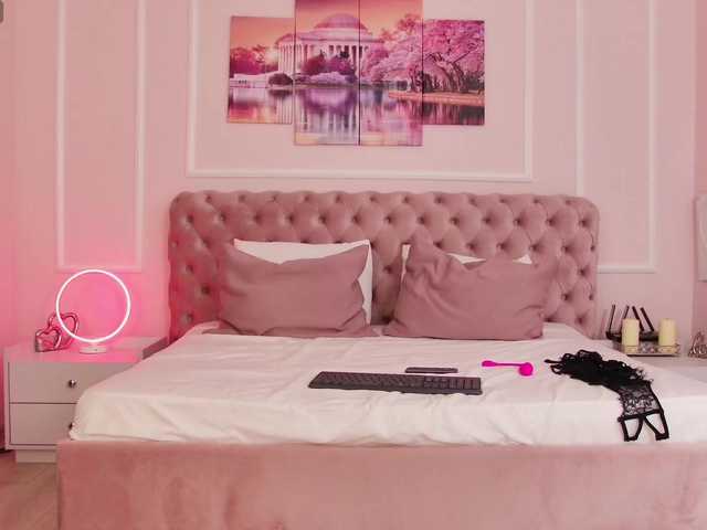 LanaKream live cam on BongaCams