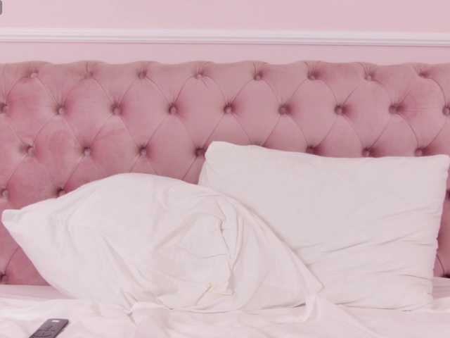 LanaKream live cam on BongaCams