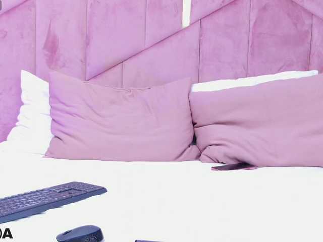 LanaKream live cam on BongaCams