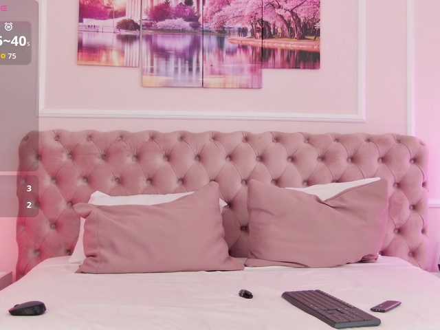 LanaKream live cam on BongaCams