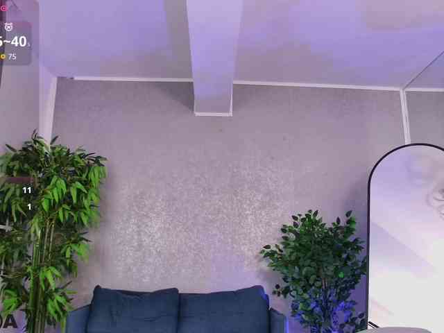 LanaKream webcam