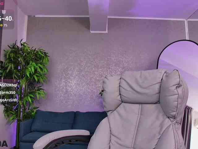 LanaKream webcam