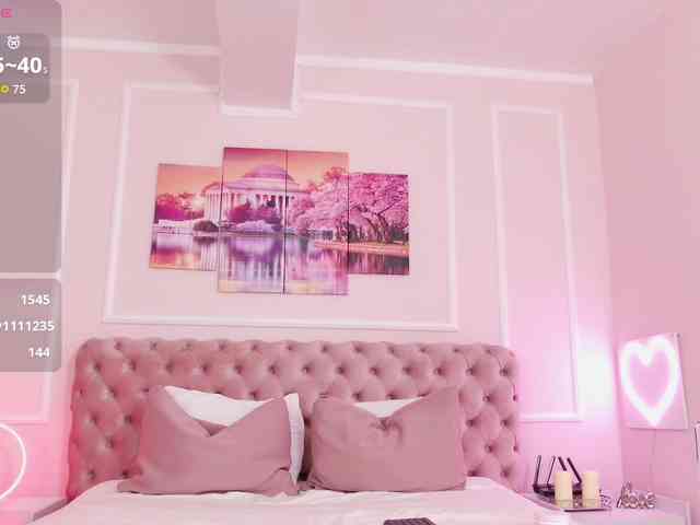 LanaKream webcam