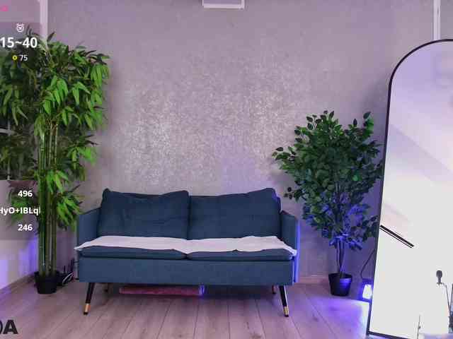 LanaKream webcam