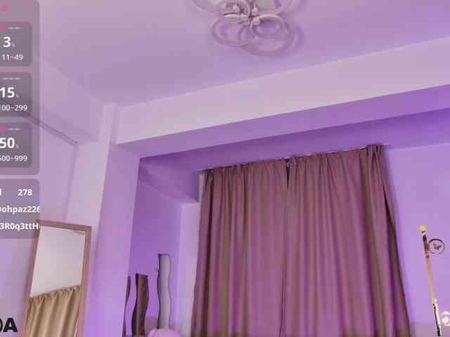 LanaKream webcam