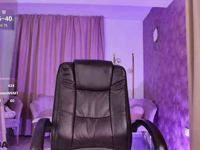 LanaKream webcam