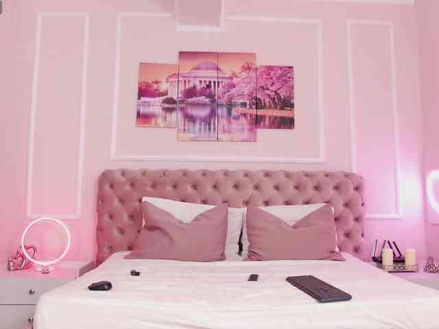 LanaKream webcam