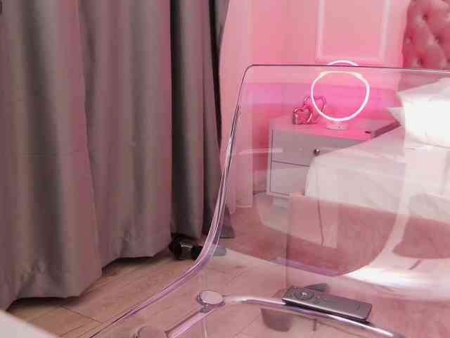 LanaKream webcam